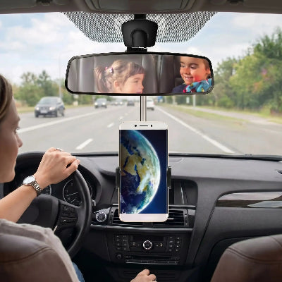 Support smartphone voiture RetroMini avec mère regarde ses enfants dans rétroviseur