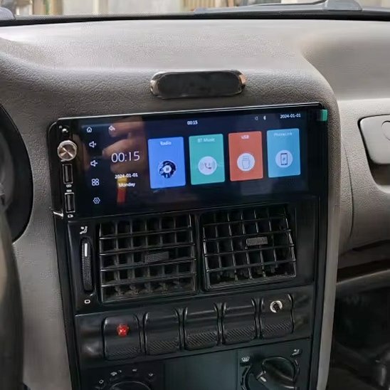 autoradio android HarmoniX installé dans voiture