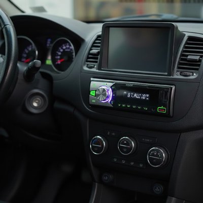Autoradio Bluetooth Syncro écran rétroéclairée