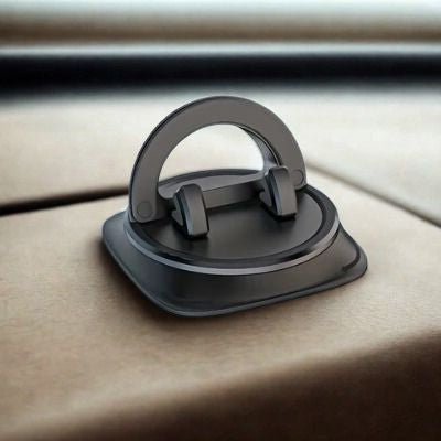 porte telephone voiture sur un tableau de bord